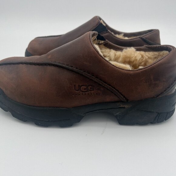 UGG 5392 Womens Size 7 Dark Brown Leather Sheepskin Lined Slip On Loafer Shoes - Picture 2 of 8